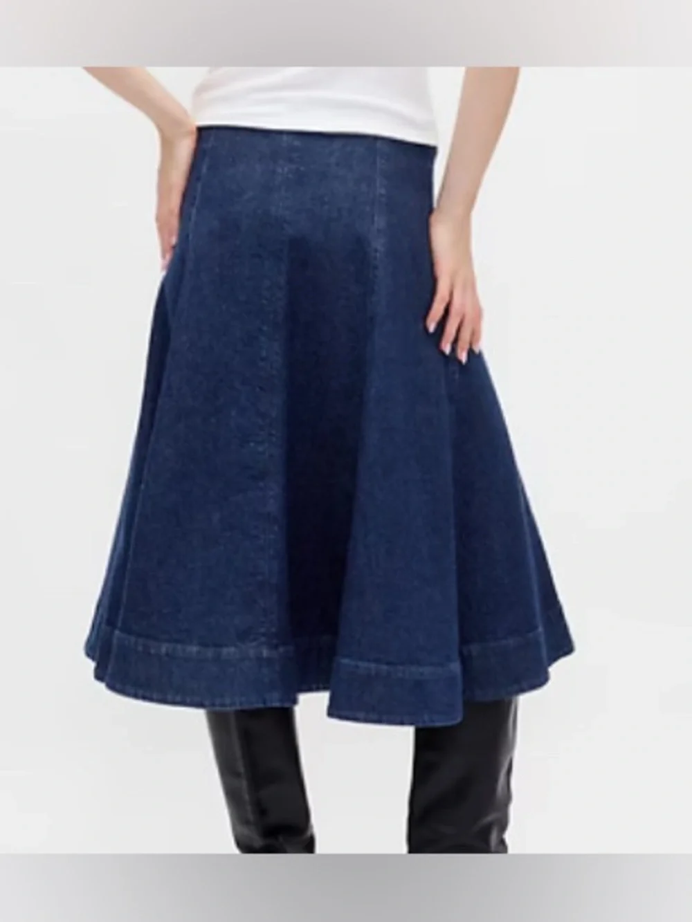Gap Denim Tulip Midi Skirt/Dark Blue Wash: Size 4 Petite